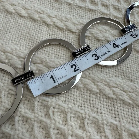 NWT St. John Silver Toned Circle Chain Link Belt Adjustable Accessory Metal - Picture 11 of 11